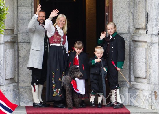 挪威王妃Mette Marit（梅特·玛丽特）和挪威王储Haakon Magnus（哈肯·马格努斯）