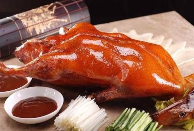 ​北京烤鸭发源地，北京烤鸭原材料来自何处？