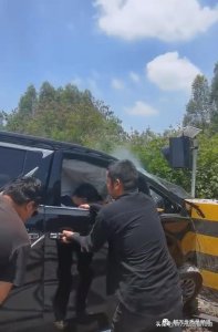 ​保姆车优缺点（到底是什么原因让）