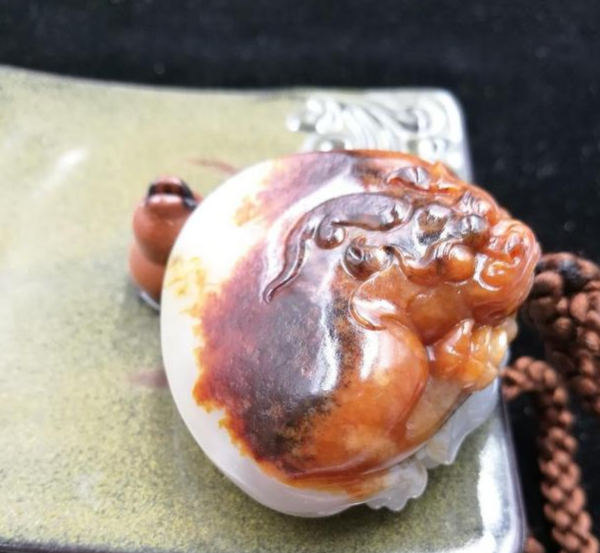 怎样鉴别和田玉,怎样鉴别和田玉的真假最简单办法图3