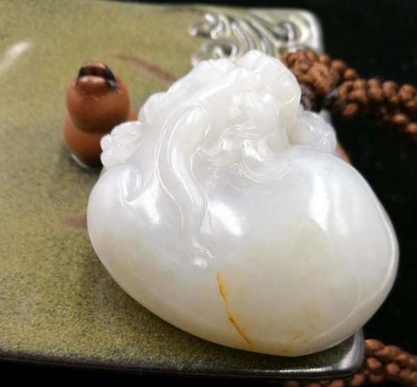 怎样鉴别和田玉,怎样鉴别和田玉的真假最简单办法图5
