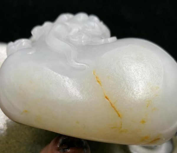 怎样鉴别和田玉,怎样鉴别和田玉的真假最简单办法图7