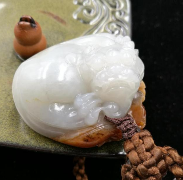 怎样鉴别和田玉,怎样鉴别和田玉的真假最简单办法图4