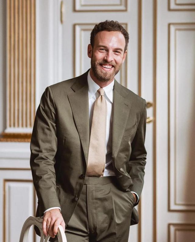 美式复古oversize穿搭男生冬季（AndreasWeinas万千绅男心目中的北欧穿搭典范）(10)