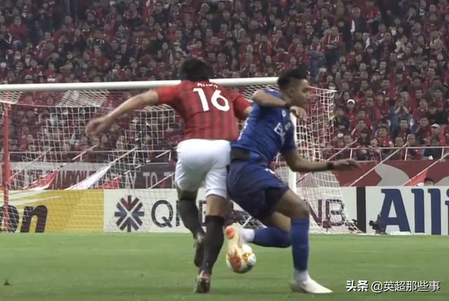 亚冠决赛利雅得新月2-0浦项制铁(一场2-0诞生第2支三冠王)(2)