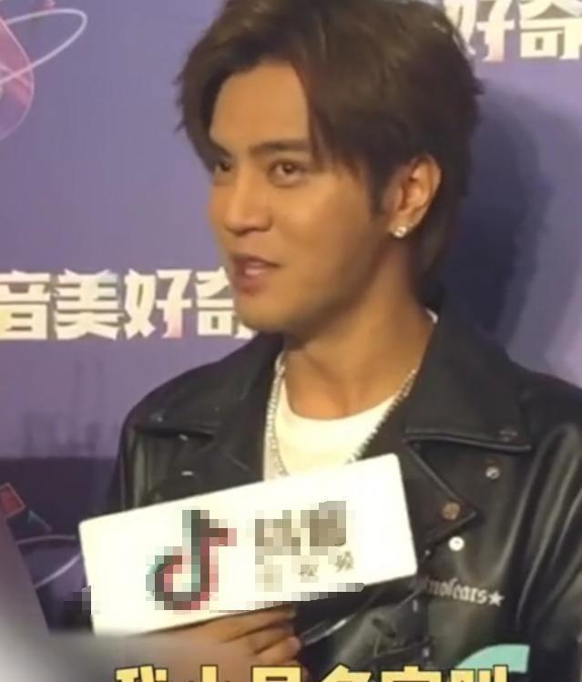 罗志祥自爆微博小号,看到这微博ID,网友:想发现都难