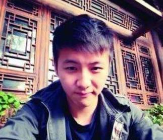 小伙与五十岁大妈相恋,尝到甜头以后竟把自己兄弟也叫来了!