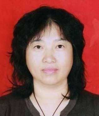 小伙与五十岁大妈相恋,尝到甜头以后竟把自己兄弟也叫来了!