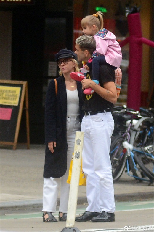 死侍变成前前夫!“黑寡妇”斯嘉丽与二婚丈夫离婚