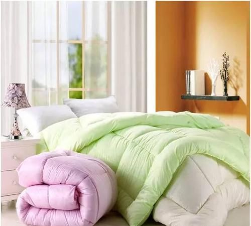 晒被子掉地上都是灰怎么办