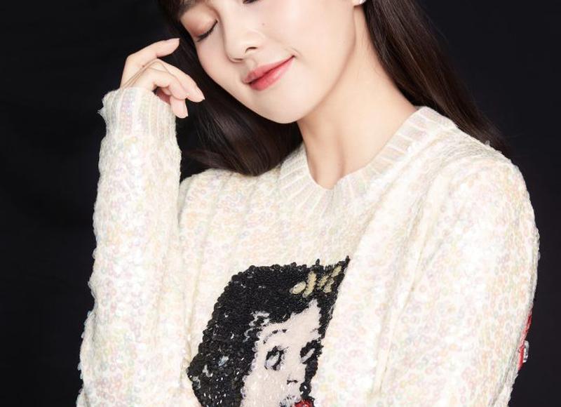 一看就是有档次的女人 一看就是有品位的女人 一看就是有档次的女人 一看就是有品位的女人