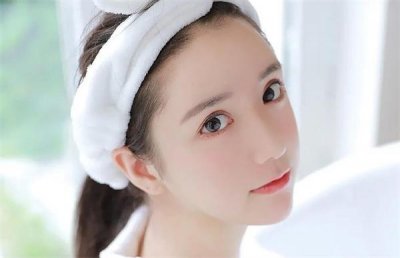 ​暧昧期怎么聊天推进关系？