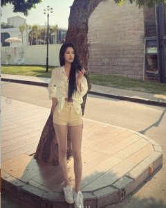 ​古韵帆布鞋美女