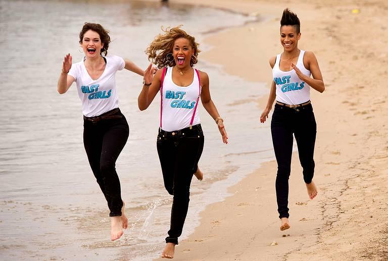 多米尼克·蒂珀个人资料写真作品