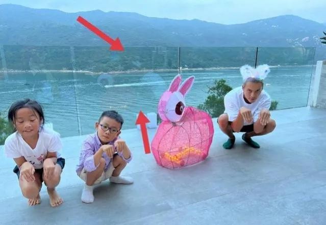 陈伟霆中秋节晒家人九宫格合照(豪气满满的父爱)