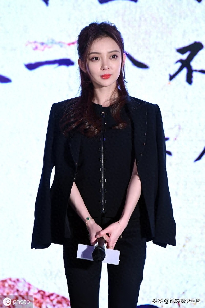 新一代时尚小花旦“汪小敏”气质让人印象深刻，网友对她寄予厚望