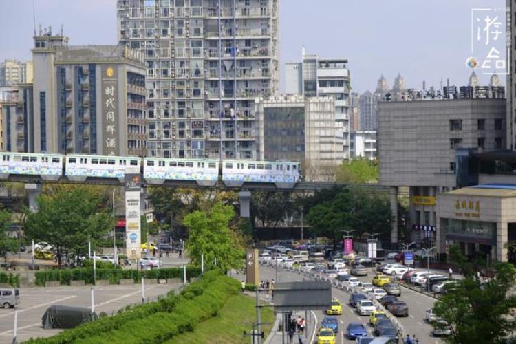 重庆轻轨还是单轨,单轨列车和轻轨的成本