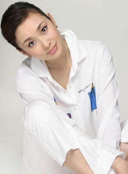 贾一平老婆资料介绍（明星夫妇贾一平和董晓燕）