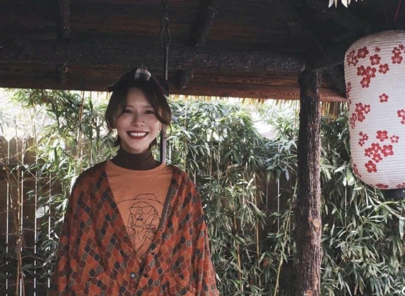 黄雅莉个人资料（黄雅莉罕曾与老公异地恋13年）