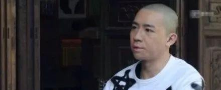 刘惜君俞灏明深情相拥（俞灏明方辟谣前女友不是杨幂）