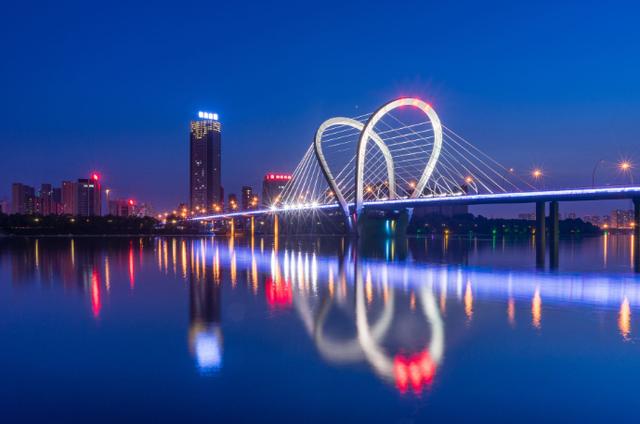 2025年四线城市最新名单排名（2025新一线城市名单）(9)