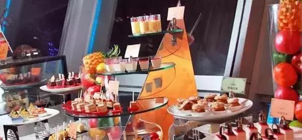 成都人均上千的餐厅你吃过几家（成都性价比超高的七家自助餐厅）(9)