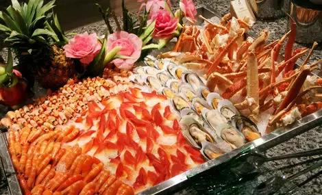 成都人均上千的餐厅你吃过几家（成都性价比超高的七家自助餐厅）(5)