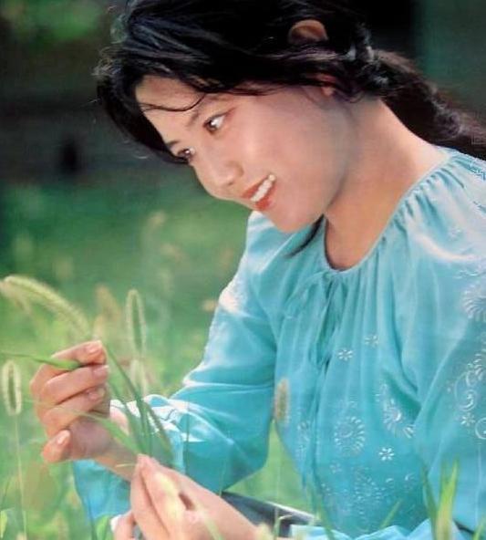 曾迷倒亿万国人的一代女神，塑造经典无数，如今移居海外安享晚年