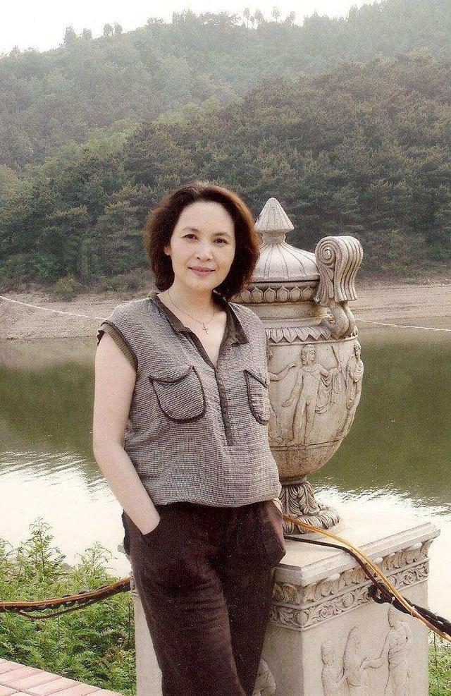 曾迷倒亿万国人的一代女神，塑造经典无数，如今移居海外安享晚年