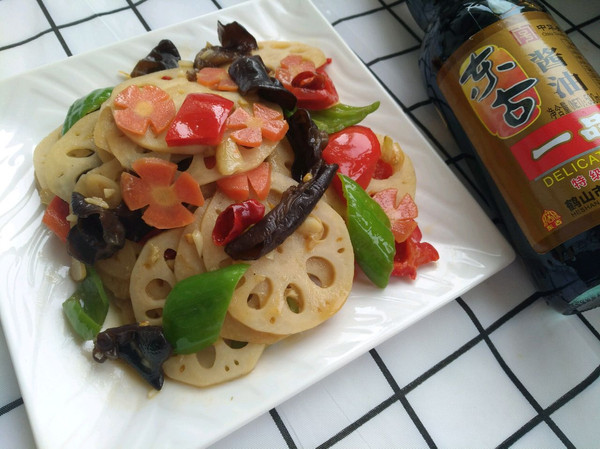 藕片怎么炒好吃（东古家味美食家常炒藕片）