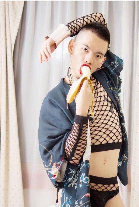 深圳辣眼睛男神西红士月收入快手怎么不见了 西红士的父母怎么看