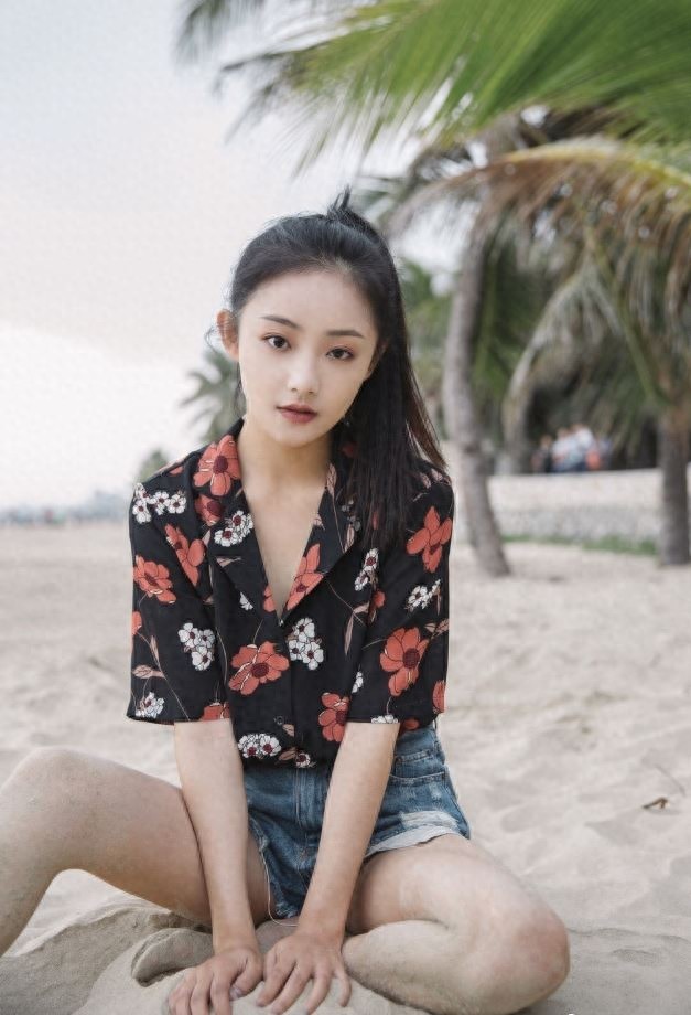 吴佳怡，95后女星，黑龙江哈尔滨人，清纯甜美