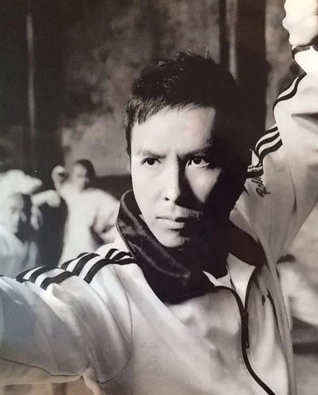 甄子丹曾为她抛妻弃子万绮雯（甄子丹给前妻抚养费）(9)