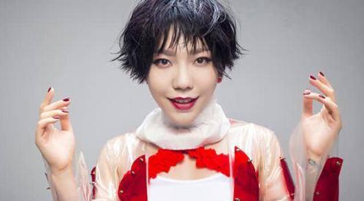 吴莫愁13年收入（从1.3亿广告费到街边商演）(6)