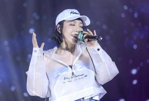 吴莫愁13年收入（从1.3亿广告费到街边商演）(8)