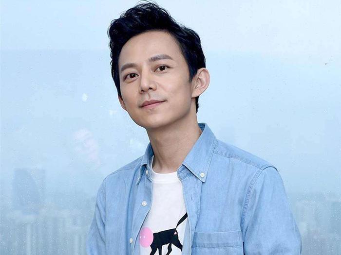 湖南卫视春晚主持人确定。快乐家族仅一名代表,李维嘉上位成功?