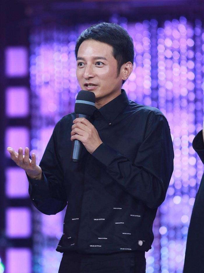 湖南卫视春晚主持人确定。快乐家族仅一名代表,李维嘉上位成功?