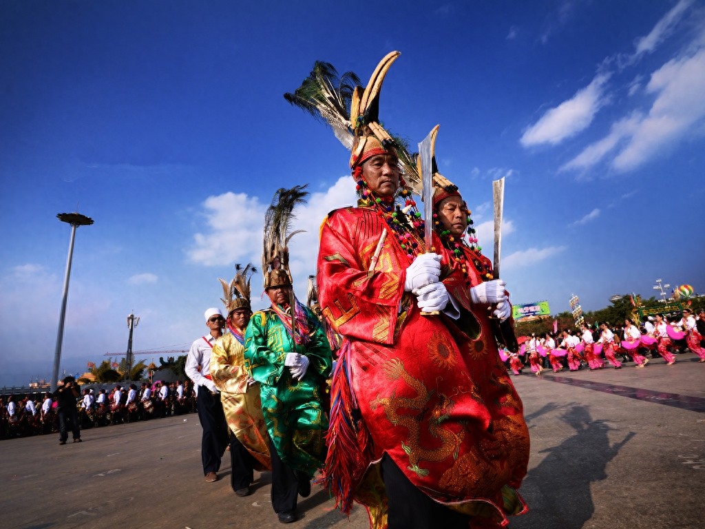 景颇族的传统节日：目瑙纵歌