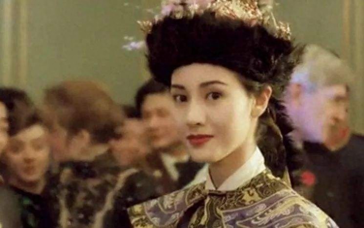 李嘉欣：从拜金小三到人生赢家，香江第一美人的传奇人生