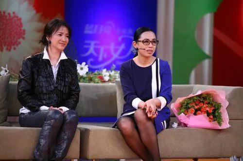 何晴个人资料简介（51岁患癌被二婚老公宠上天）(23)