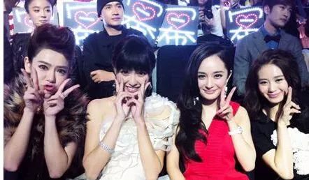 鹅蛋脸变瓜子脸_鹅蛋脸明星_什么是鹅蛋脸