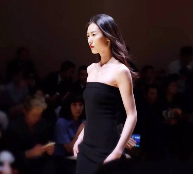 鹅蛋脸变瓜子脸_鹅蛋脸明星_什么是鹅蛋脸