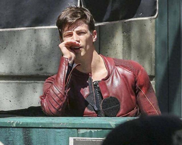 《闪电侠》第五季已在上月于温哥华开拍，预计10月回归