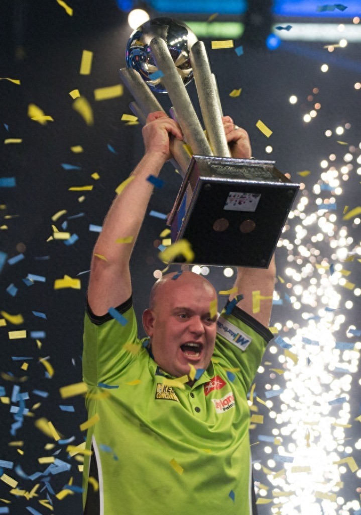 飞镖——范赫尔文获世锦赛冠军