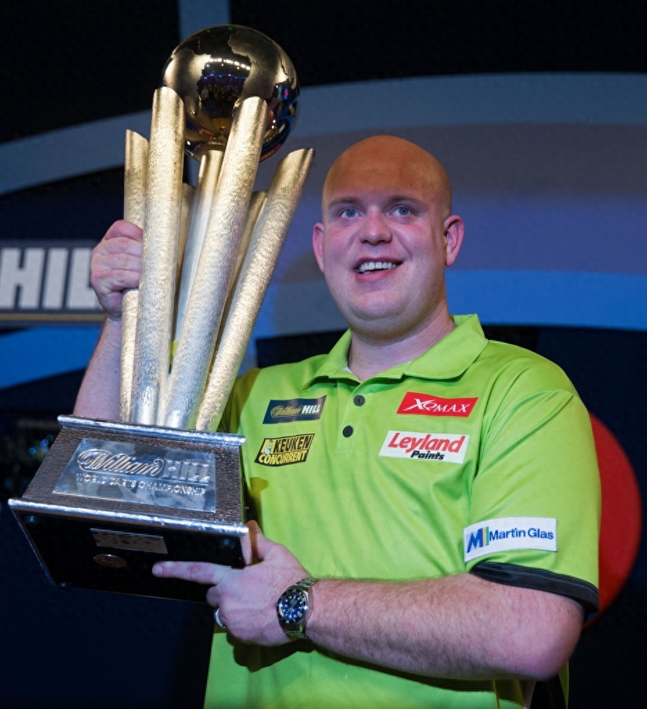 飞镖——范赫尔文获世锦赛冠军