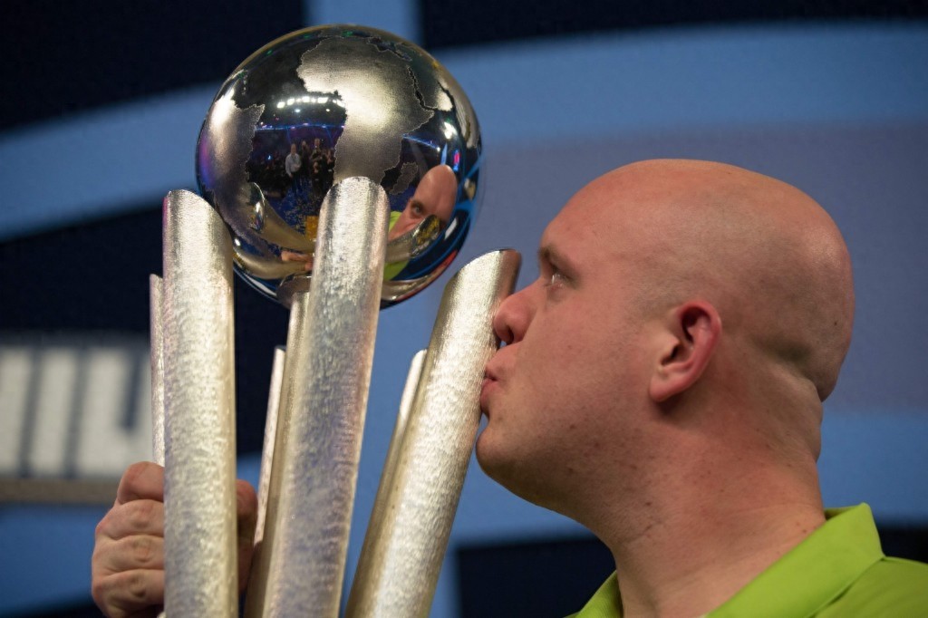 飞镖——范赫尔文获世锦赛冠军