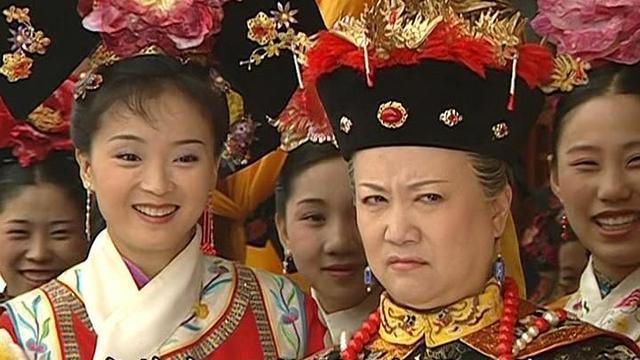 《还珠格格3》中小燕子为什么不再讨喜？这个锅黄奕不背