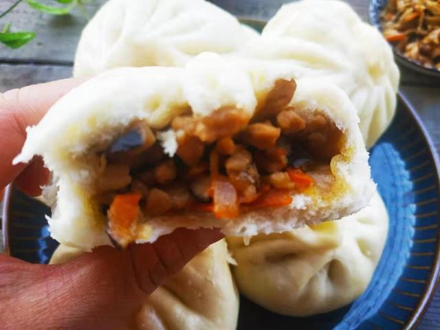 肉包子馅的做法最正宗的做法(包子馅这样做肉粒分明)(2)