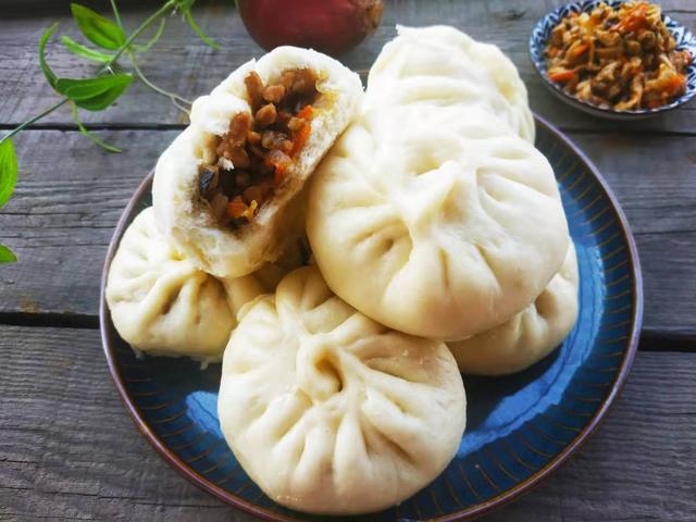肉包子馅的做法最正宗的做法(包子馅这样做肉粒分明)(1)