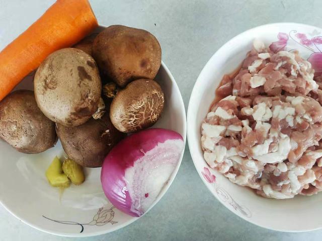 肉包子馅的做法最正宗的做法(包子馅这样做肉粒分明)(3)